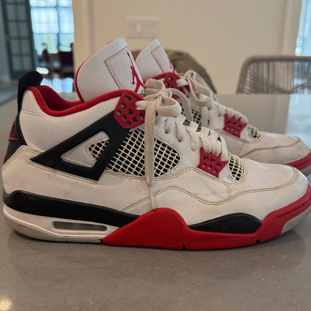 Nike Air Jordan 4 Retro Fire Red